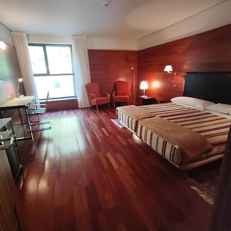 Kyomu Resort Velilla del Rio Carrion Eksteriør bilde